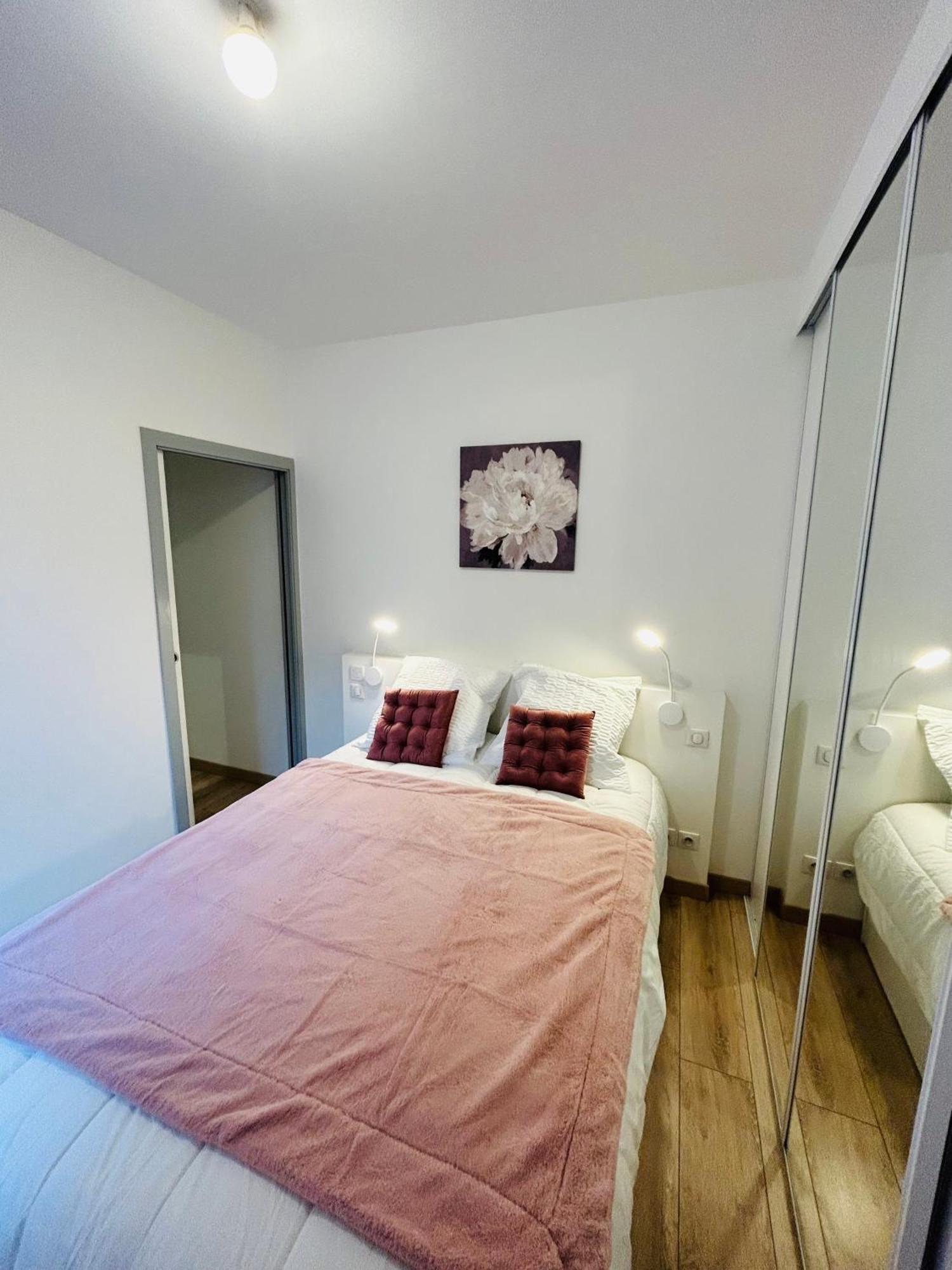 L'Etape Des Sacres Apartment Reims Exterior foto