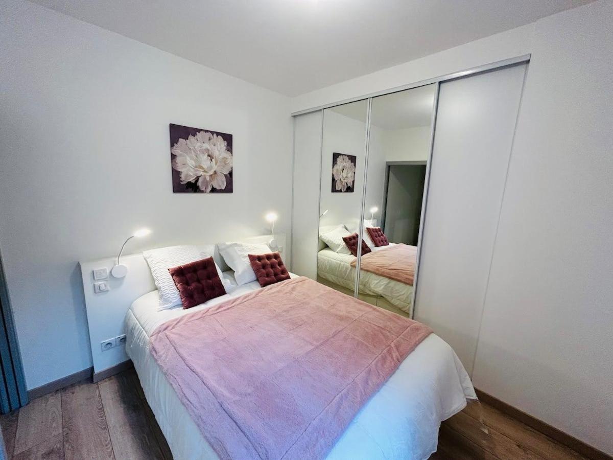 L'Etape Des Sacres Apartment Reims Exterior foto